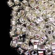 Кубический бисер TOHO (ТОХО) Куб 3мм кристалл с серебряной серединкой (21)